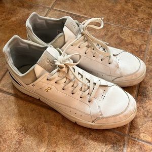 On Cloud Roger Centre Court size 11.5.